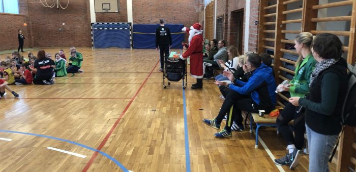 Handballwochenende mit F Jugend Weihnachtsfeier und Turnier in Artern