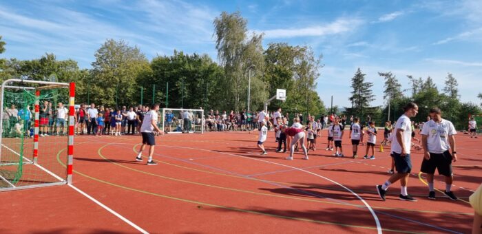 Multifunktionsspielfeld in Oberdorla feierlich eingeweiht